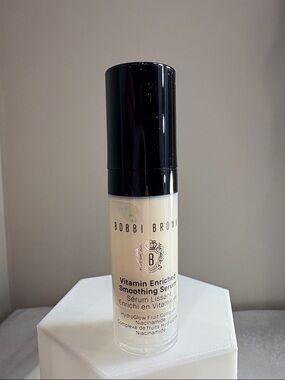 Bobbi Brown, Vitamin Enriched Smoothing Serum Niacinamide Vitamin C BNIB